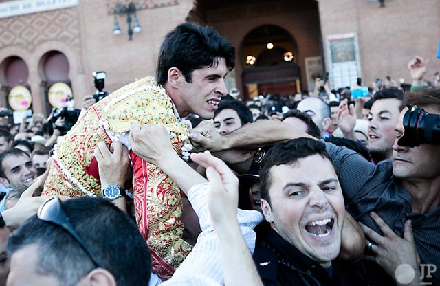 Dureza extrema en la reciente salida a hombros de Las Ventas. (FOTO: Juan Pelegrín)