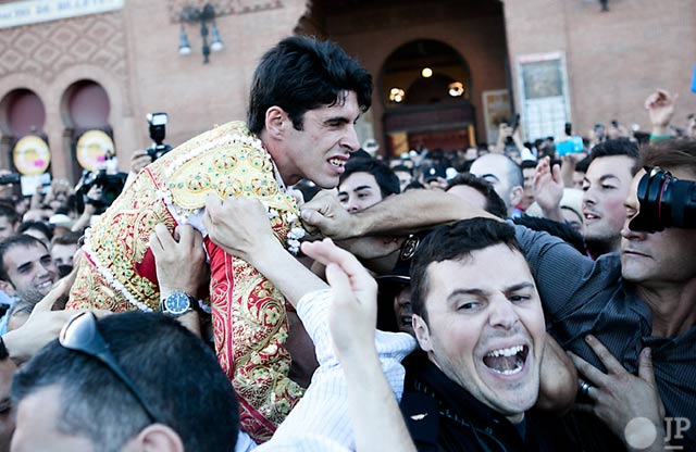 Dureza extrema en la reciente salida a hombros de Las Ventas. (FOTO: Juan Pelegrín)