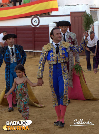 Antonio Ferrera con su más ferviente admiradora.