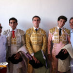 Terrón, Flores y Garrido con sus profesores de escuela. (FOTO:Gallardo)