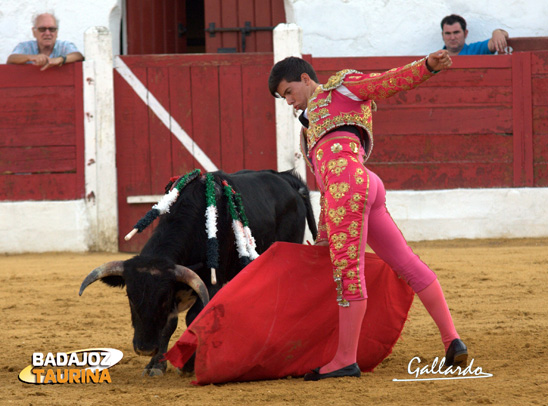 Trincherilla de Rubén Lobato a su primero. (FOTO: Gallardo)