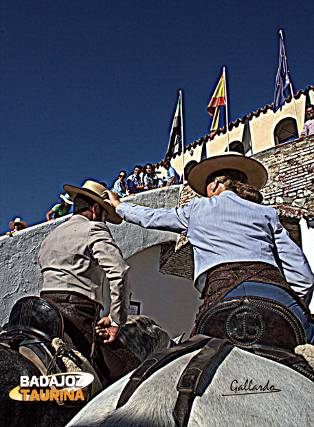 Mira que te tengo dicho que te pongas bien el sombrero...