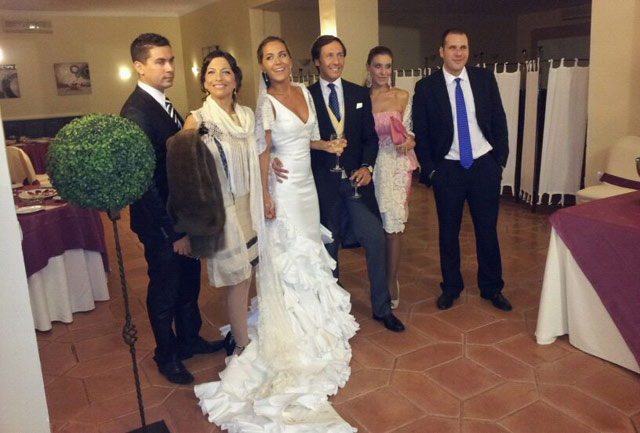 Lorena Rodríguez y Javier Solís felices y radiantes tras su enlace matrimonial. (FOTO: JDLF)