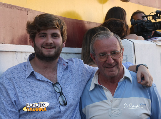 Ladi que hoy cumplía años junto a Gonzalo, jefe de porteros.