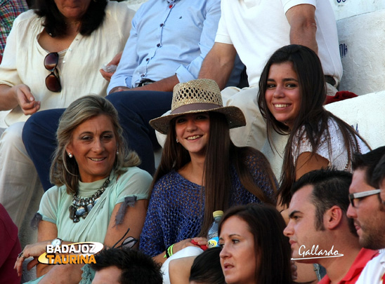 La madre, la hermana y una amiga de Ladislao y Alfredo Navarro.
