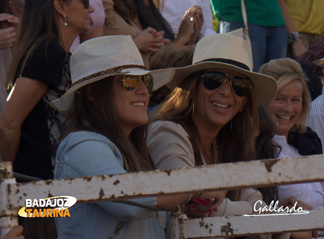 Gloria Bote y Marisa.