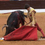 Garrido doblándose con su segundo para someterlo. (FOTO: Gallardo)