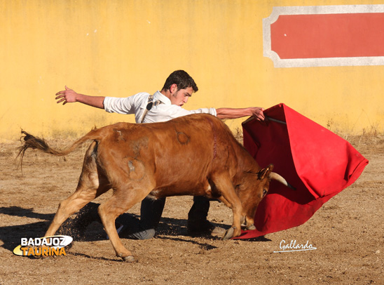 Curro Linares.