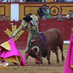 Vistoso quite a una mano de Perera. (FOTO: Gallardo)
