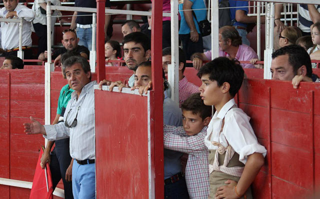 Como la saben los niños de la Escuela de su maestro.