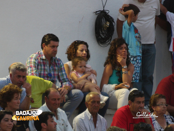 Quique junto a Lola, Maribel y la pequeña Lolita.