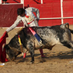 Terrón llevando sometido a su segundo. (FOTOS: Gallardo)