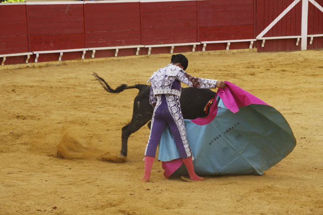 Rubén Lobato el día de su debut con picadores