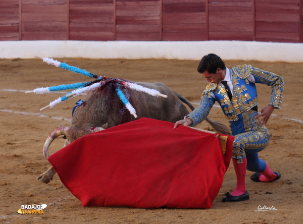Silva hizo el paseíllo en su plaza como novillero con caballos. (FOTO: Gallardo)