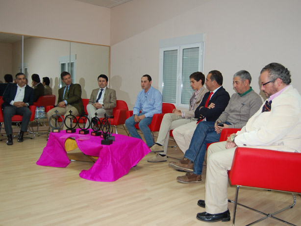 Los galardonados durante la mesa redonda.