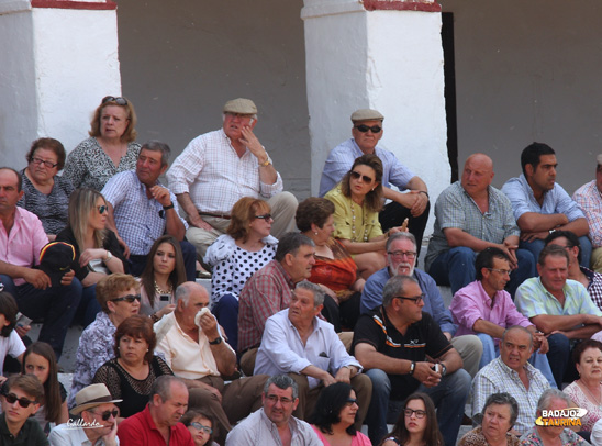 Antonio Muñoz junto a su esposa y Primitivo Rojas, la voz del Precio Justo