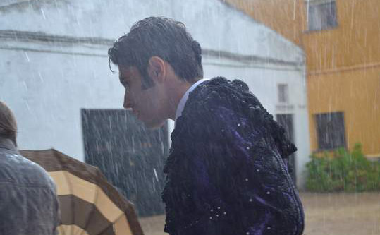 Talavante llegando a la plaza (FOTO: COSO DE BADAJOZ)