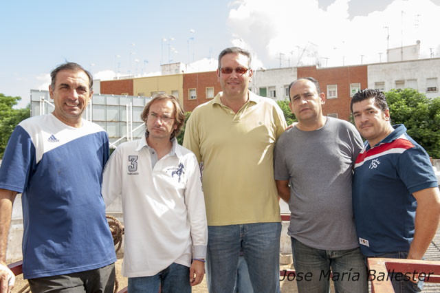 Pepe, Ismael, Paco, Nacho y Raúl, equipo de corraleros