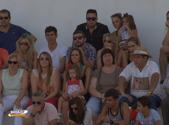 La madre, hermana y demás familia de Ginés Marín