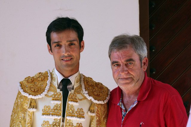 Miguelín y Demetrio, representando a Mérida