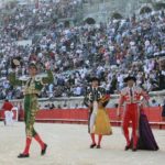 Vuelta al ruedo de Miguel Ángel Perera en el Coliseo de Nimes. (FOTO: Miguel López)
