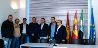 Los banderilleros en el acto de presentación de su festival taurino. (FOTO: CEDIDA)