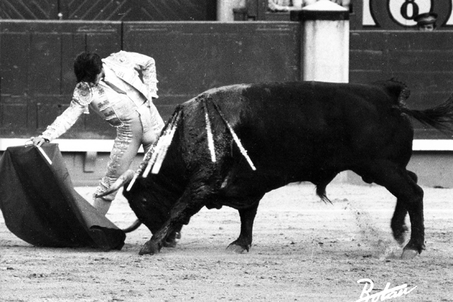 Derechazo muy encajado en Las Ventas