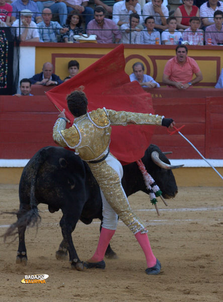 Ángel Gallardo jaleando a su torero