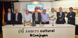 Parte del jurado de El Corte Inglés tras la charla-coloquio (FOTO: JM Ambrós)