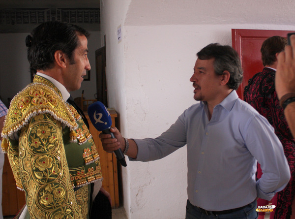 Juan Bazaga entrevistando a su tocayo