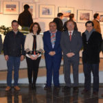 Miembros de la ACT Amigos del Toro junto a la alcaldesa de Fregenal, Masedo Pacheco y Juan Ignacio Márquez (FOTO: MRCA)