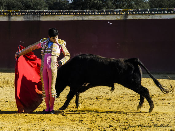 Juanito en la ganadería de José Luis Marca