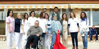 Imagen de la visita de Perera al centro de Asprona en Albacete (FOTO: Nuevo Tercio Comunicación)