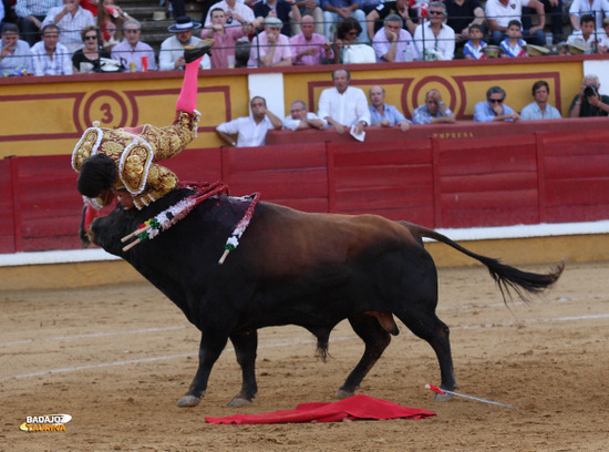 Garrido de nuevo volteado en Badajoz