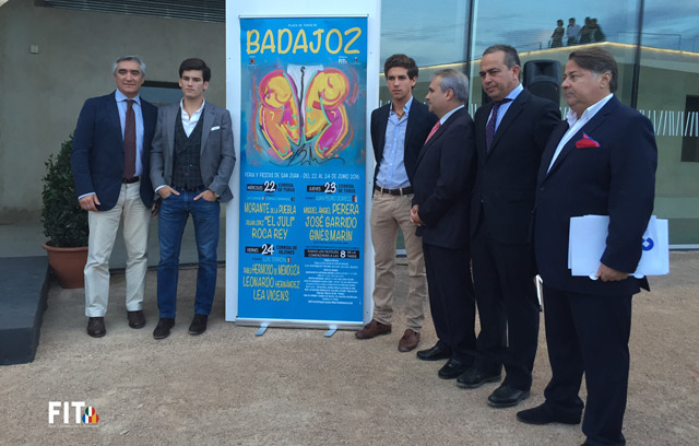 Los empresarios junto a Garrido, Ginés Marín, el alcade de Badajoz y José Manuel Gordillo