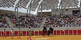 Paseíllo en la plaza de toros de Llerena (FOTO:Gallardo)