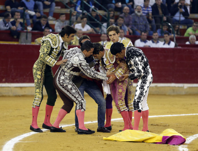 Perera, Marín, Valdeoro e Izquierdo asisten a Garrido en Zaragoza