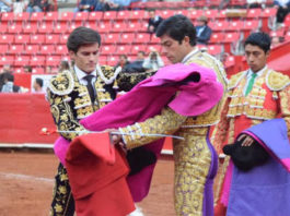 Garrido durante la ceremonia de confirmación en La México (FOTO:Tadeo Alcina)