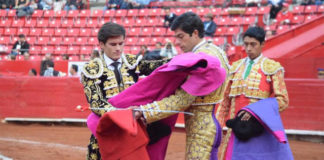 Garrido durante la ceremonia de confirmación en La México (FOTO:Tadeo Alcina)