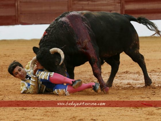 Momento de apuro para Valadez