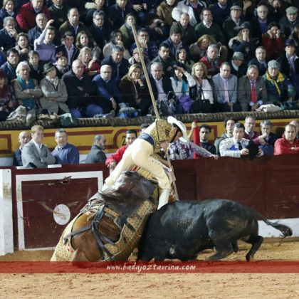 El sexto derribó y fue derribado