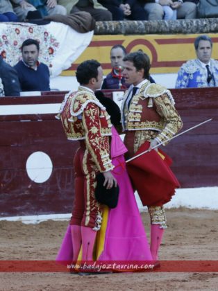 El Juli, al igual que Talavante, brindó a Ferrera