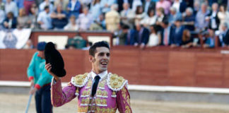 Talavante paseando su torfeo en Las Ventas (FOTO: Plaza 1)