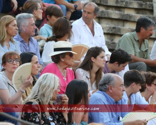 María Domecq Sainz de Rozas viendo sus toros