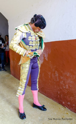 Miguel Ángel Sánchez, sobresaliente, liándose