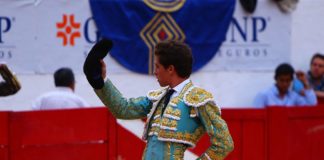 Ginés Marín saluda una ovación en el coso de Nuevo Progreso de Guadalajara (FOTO: Emilio Méndez)